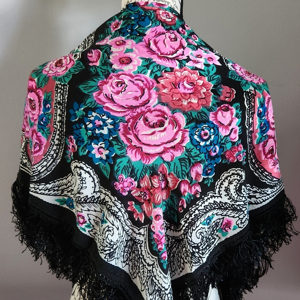 Vintage Pavlovo Posad Crepe De Chine Shawl /Scarf. NWT